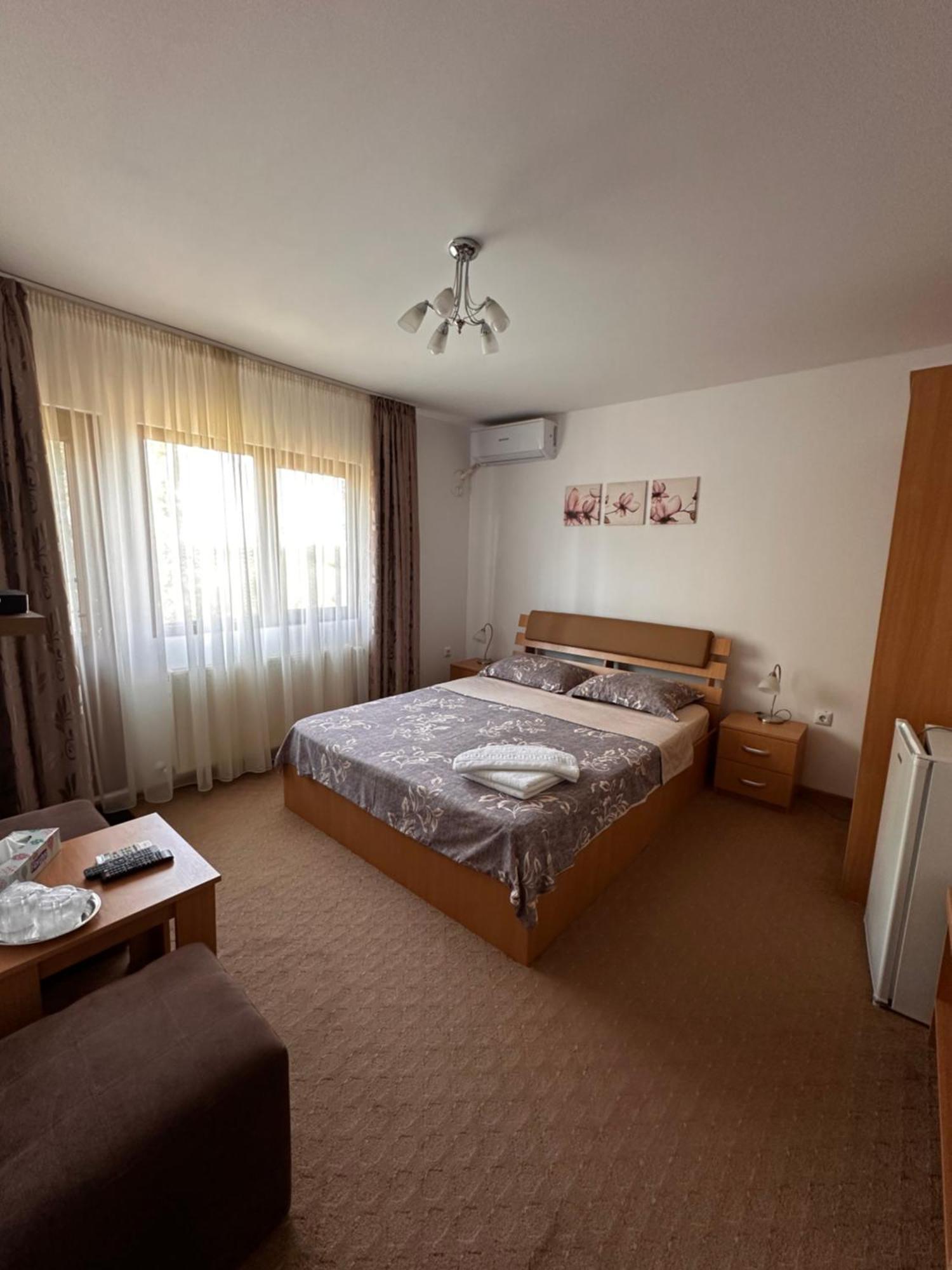 Casa Carp Calarasi Hotel Eksteriør billede