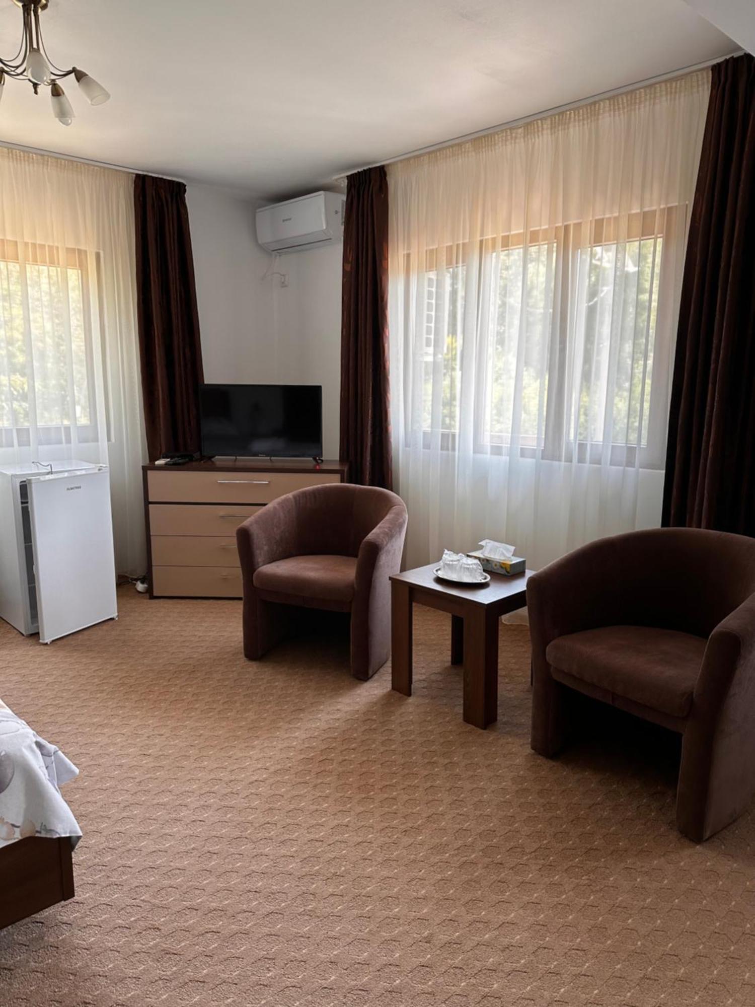 Casa Carp Calarasi Hotel Eksteriør billede