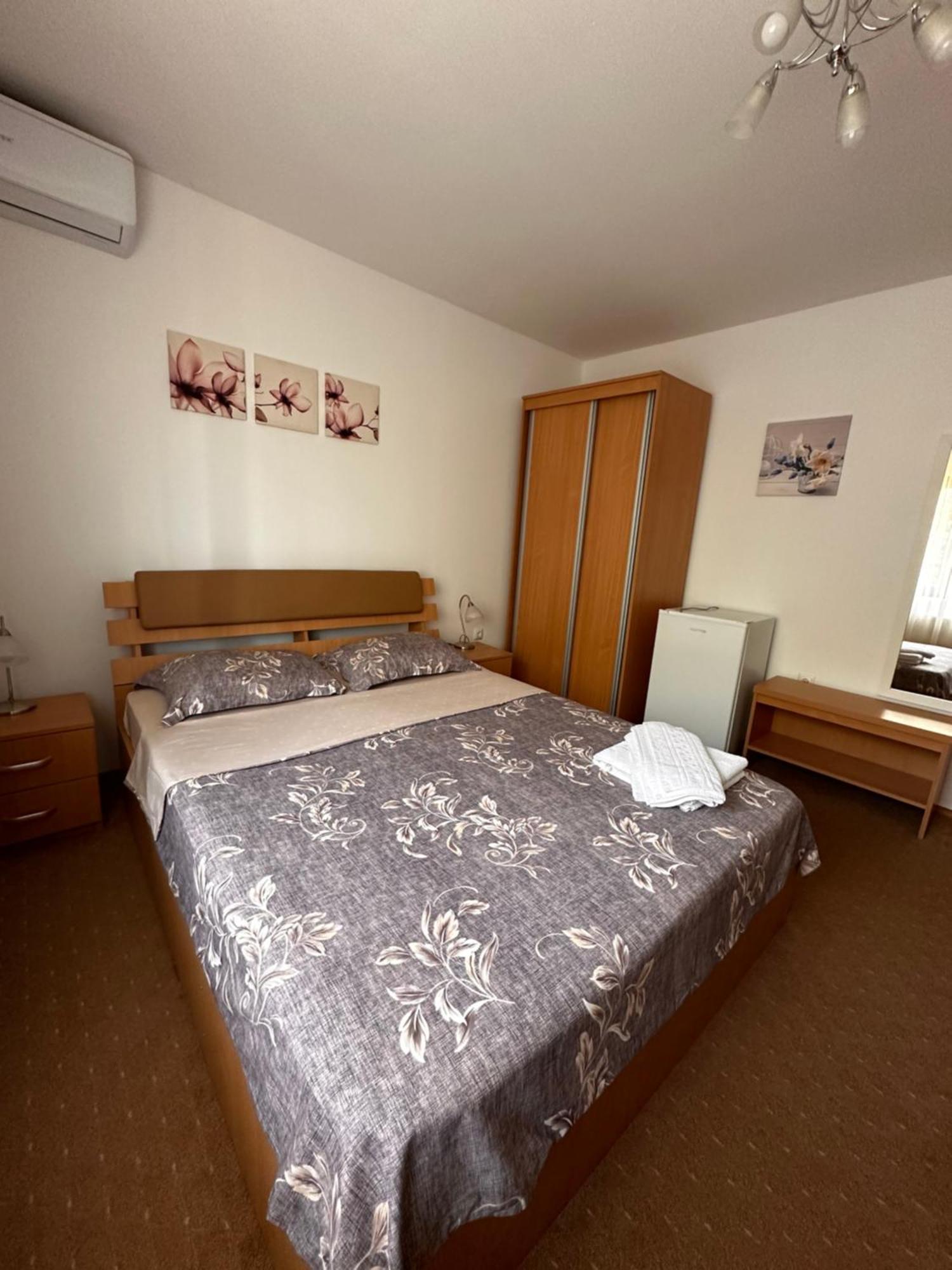 Casa Carp Calarasi Hotel Eksteriør billede